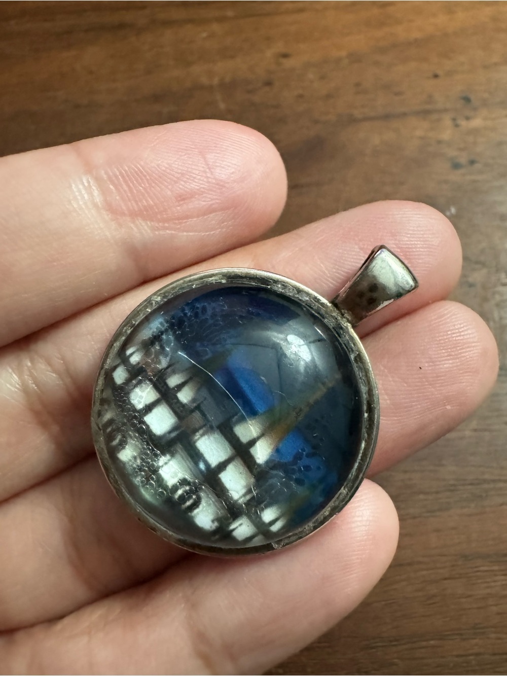 Temple/Castle/Village Scene Glass Silvertoned Necklace Pendant *READ*
